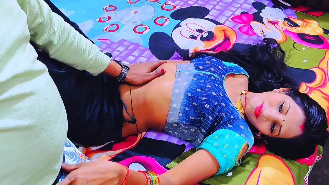 India Desi Local Village Teen Bhabhi Outdoor Xxx videos, Indian Beautiful Village Bhabhi Outdoor sex video in Hindi Audio