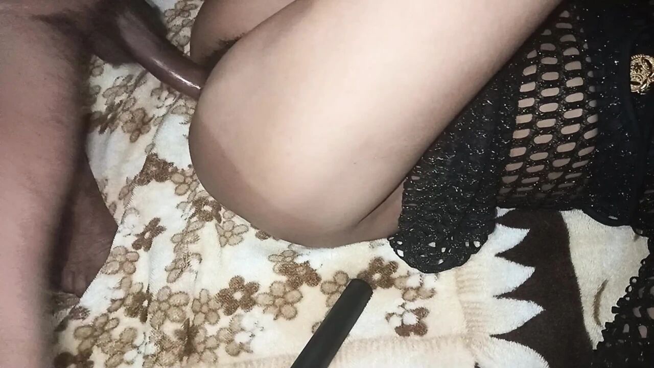 First time my newlywed girlfriend's ass fucked, desi girlfriend's ass fucked Desi video