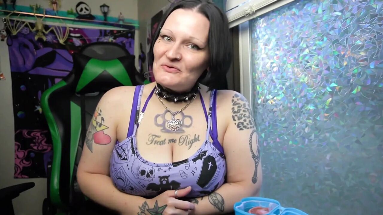 Big Tit Goth Slut Lets You Enjoy Their Dentures and Gums JOI