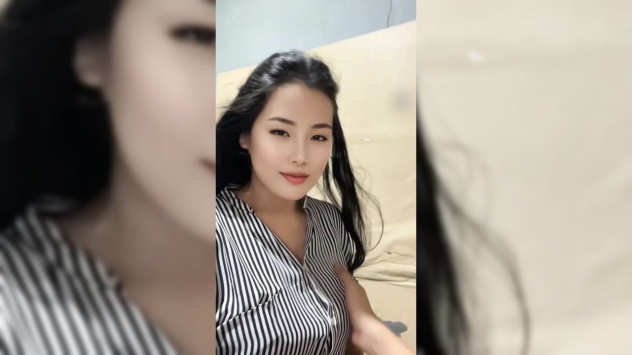 Young woman's handjob is so good it makes me squirt
