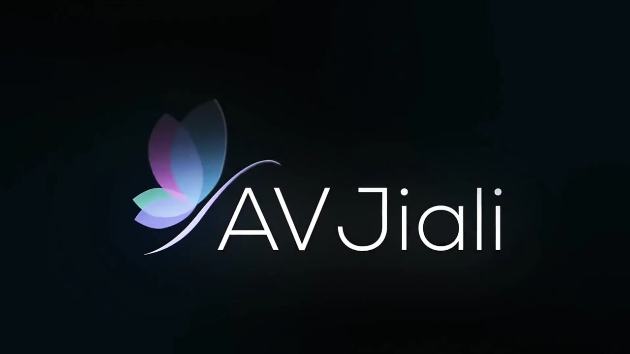 Horny Nude Mommy, Bad Bad, Fucks Her Son’s Best Friend