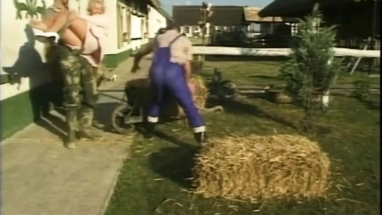 Vintage Threesomes with Blonde MILF with Big Tits Fucked by Two Big Cocks