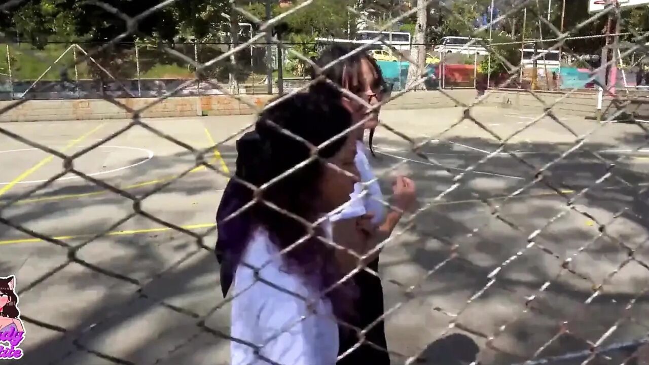 My Rebellious Friend Gets Me to Escape From Class, and We Have Fun Playing Scissors.