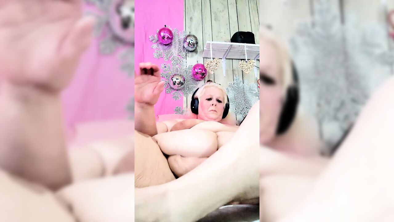 Nannys Fanny Dripping Cum Peter Gave Her Some