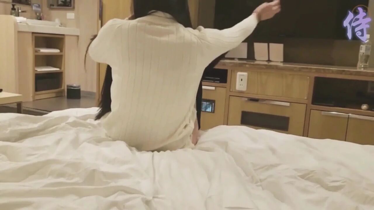 Horny Asian sluts #110