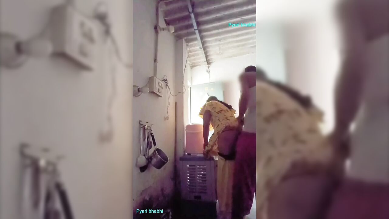 Brother-in-law and sister-in-law alone in room secret sex Hindi audio desi sexy video, xxx video