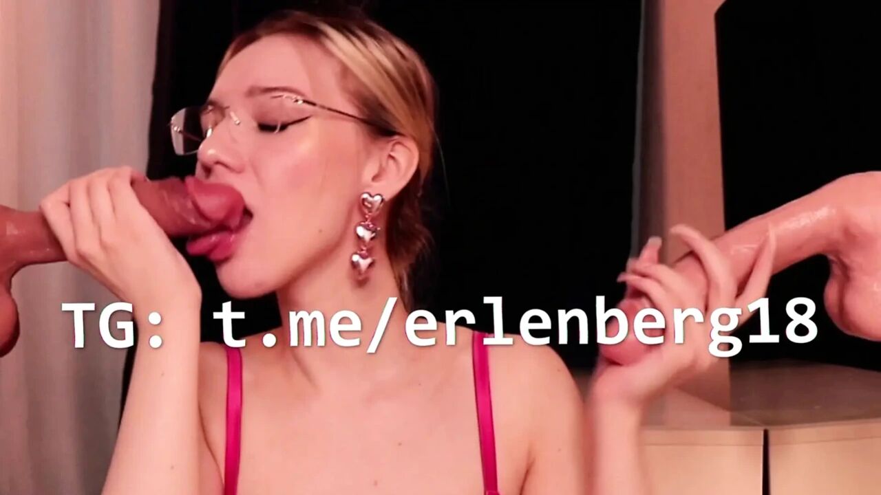 I SUCK A BIG DICK AND MASTURBATE MY HORNY ASS - Freya Erlenberg