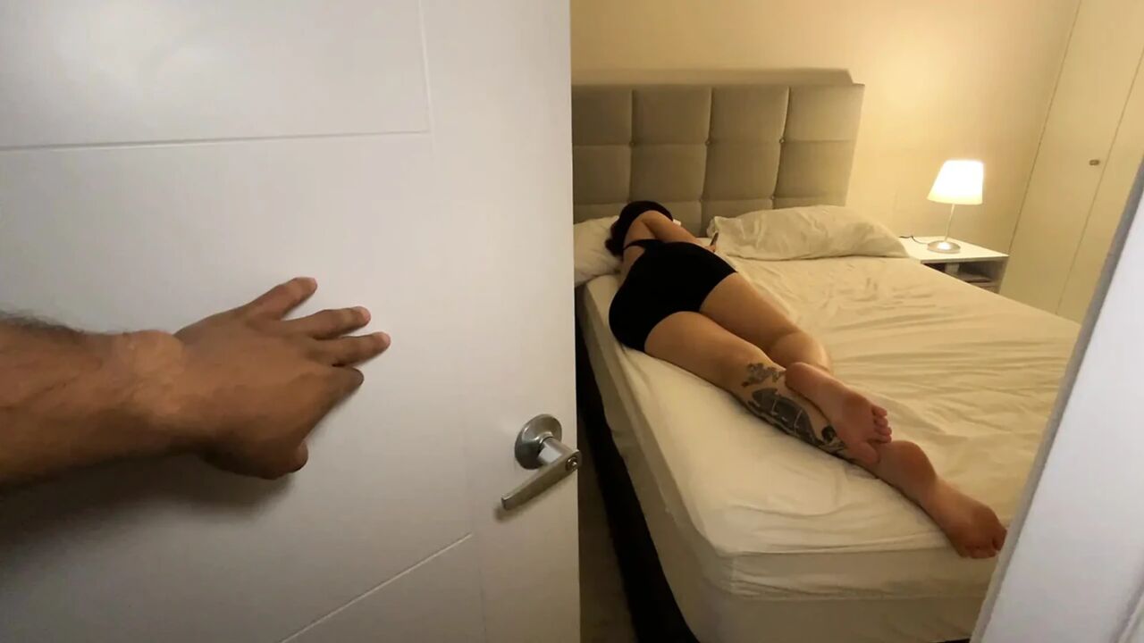 My Stepsister's allowed me to Ejaculate on her Butt while she was using TikTok - FREE USE
