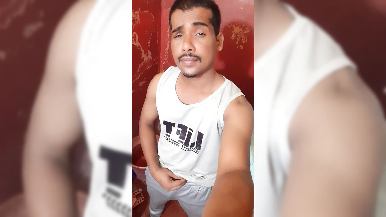 Indian boy showing his body cock show