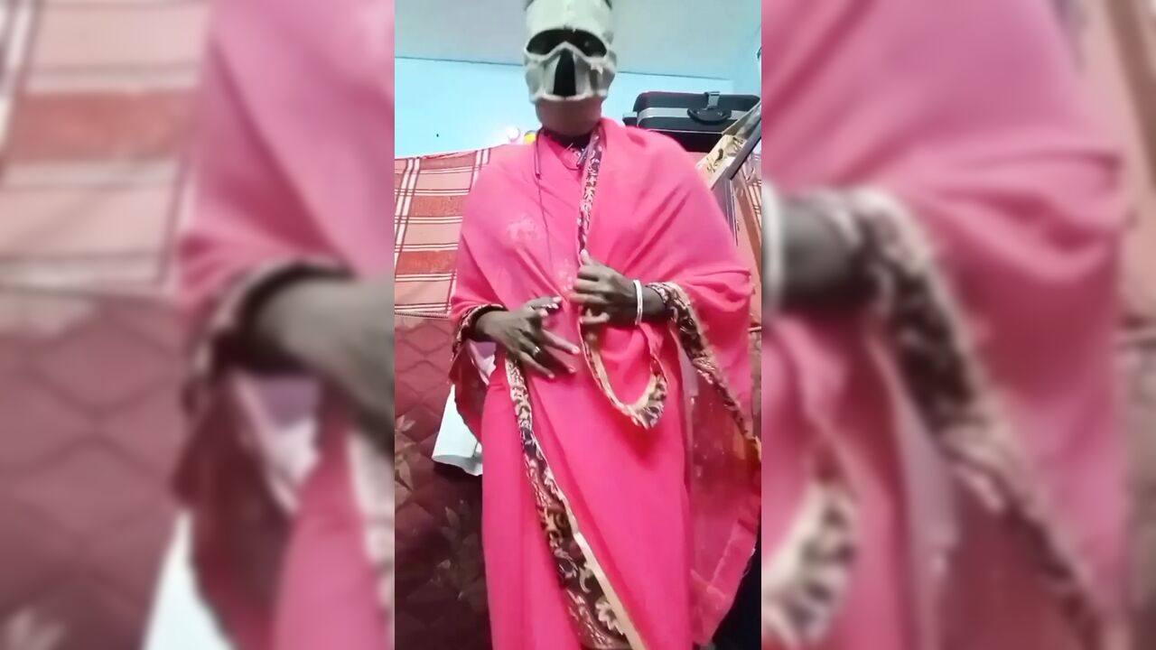 I Vibrate My Hairy Pussy & Spank My Big Black Ass for a Mexican Tamil Bull - Indianhotwifex