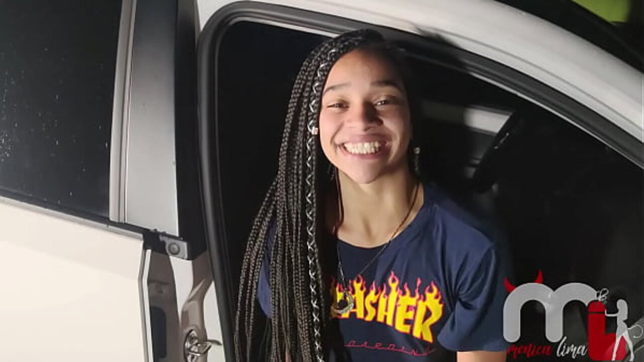 From the Heliópolis community to the world, the slut fucked everyone in the parking lot and took a lot of cum to the favela.