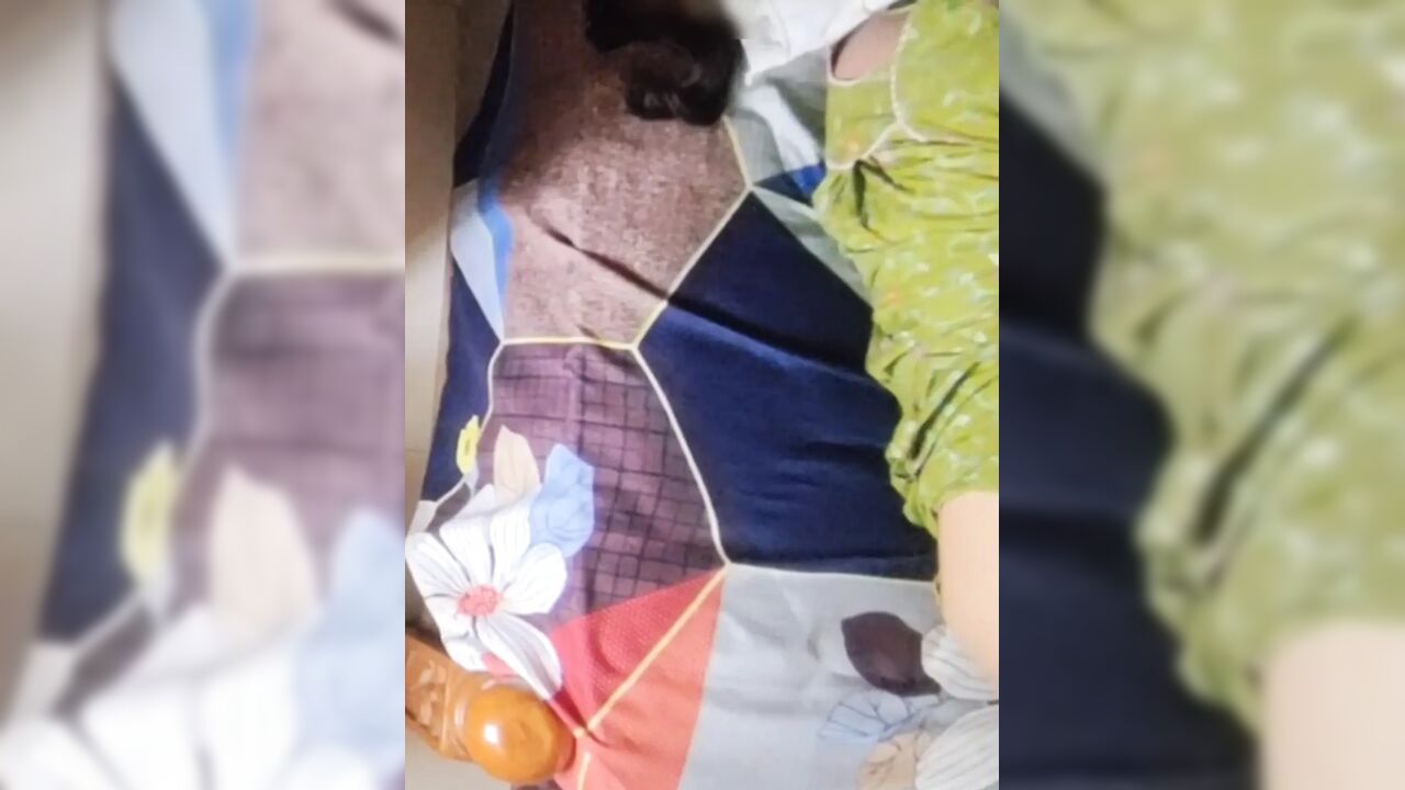 I Fucked My Sexy House Owner Aunty in Nighty and Creampied Her Pussy