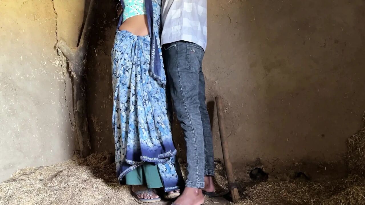 Deshi bhabhi ko din me kar dali devar ne