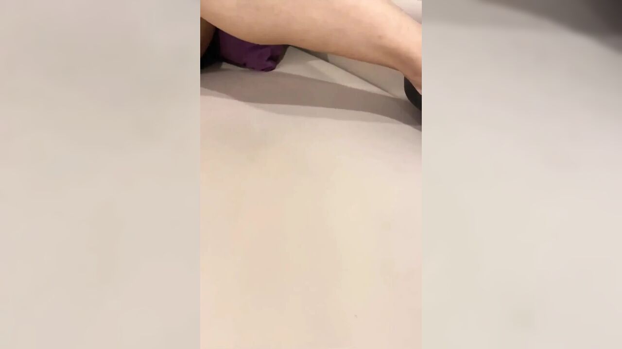 3186709