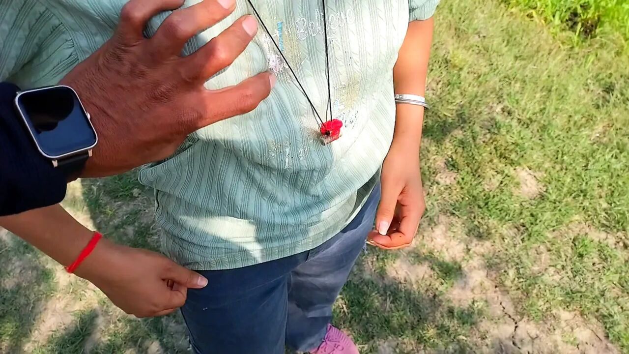 Didi's friend sucked his cock in the fields, girlfriend's mouth fucked, desi village girl fucked Hindi audio, xxx, mms, xvideos, porn