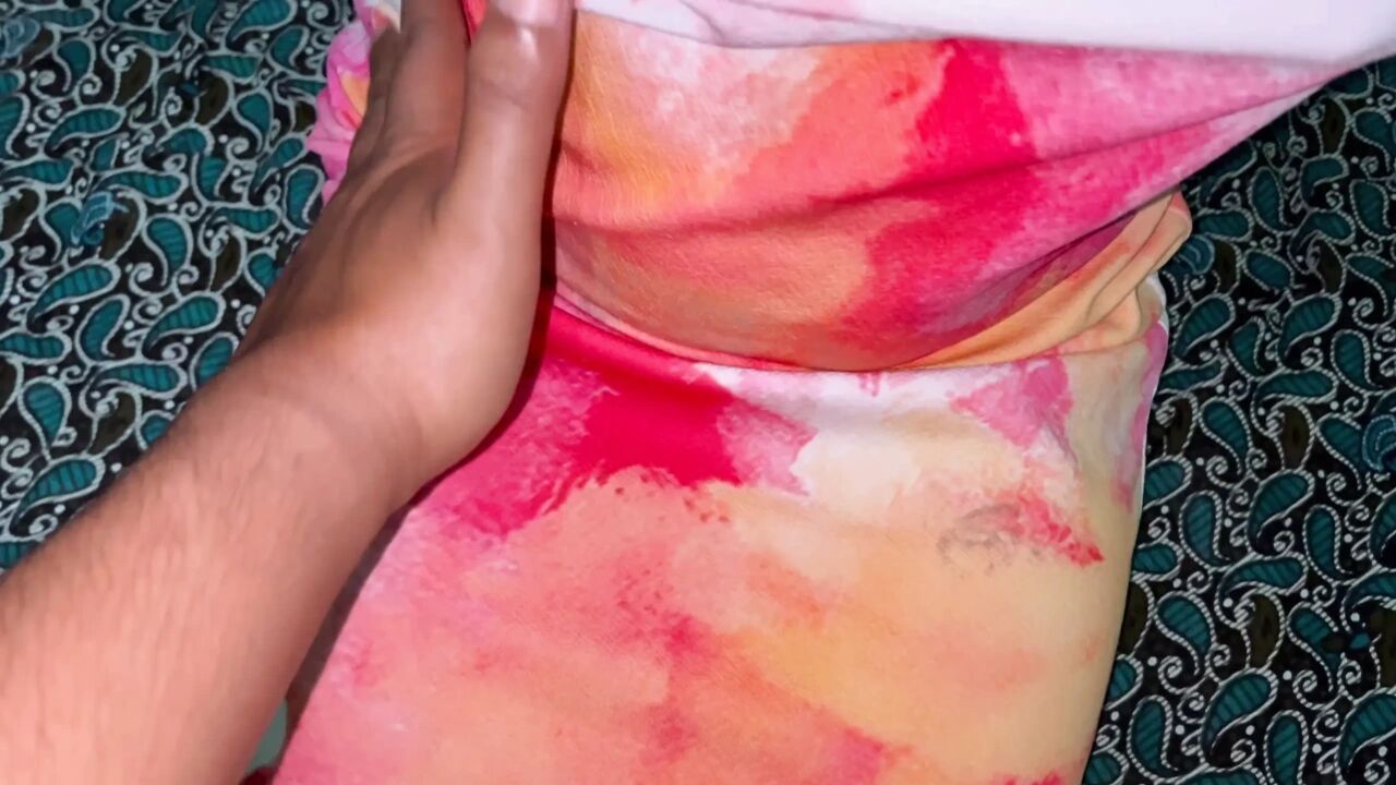 Desi Indian Hot Teen eating Pussy and Fucking Hardcore (desi indian)