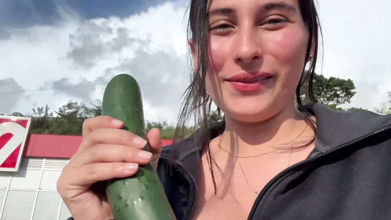 Pregnant woman shoves a pennine in her ass with great pleasure until orgasm
