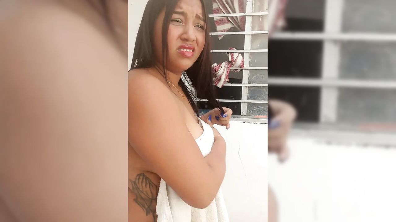 She Says That What She Likes the Most Is Sucking Cock, She Is Addicted to Sucking What Is Delicious.