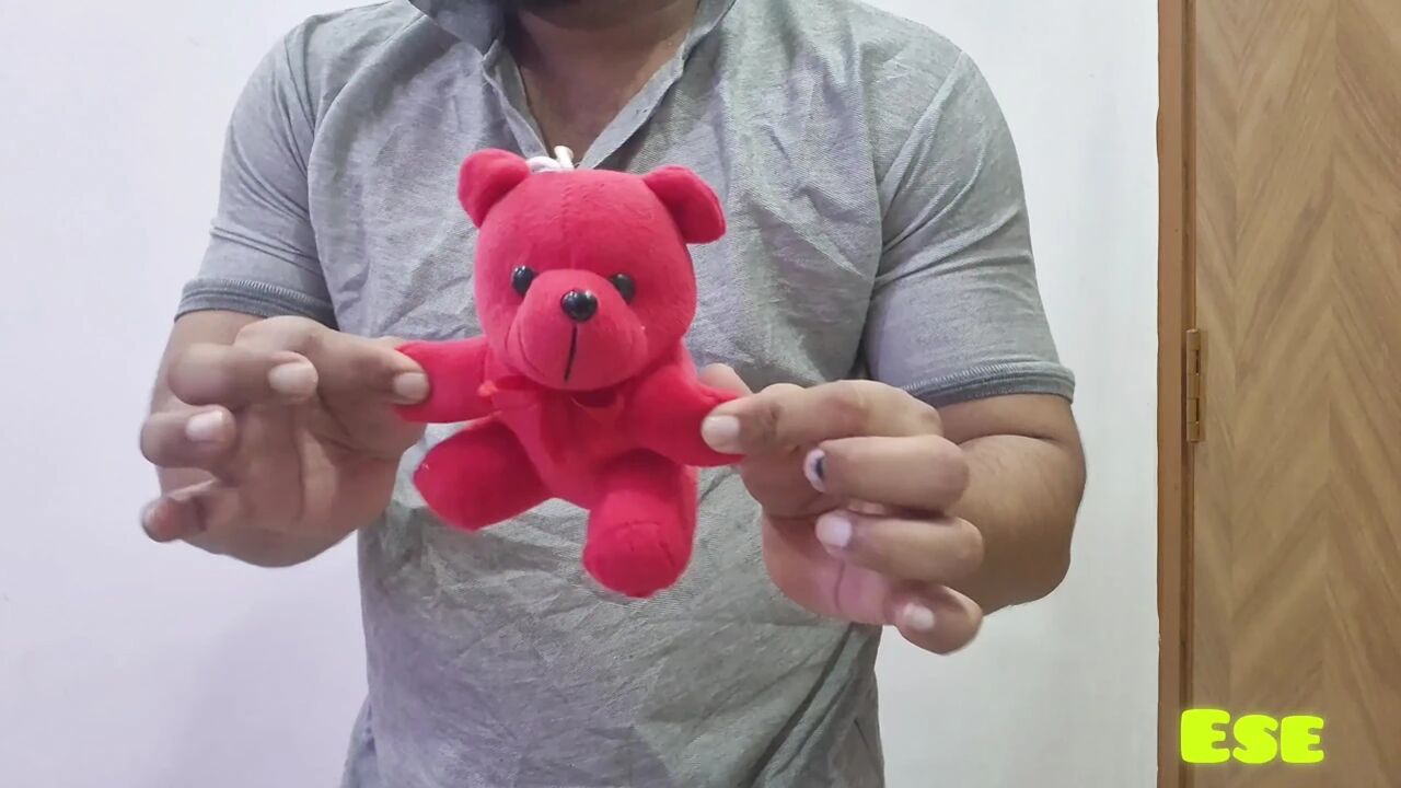 Valentine's Week - GF ka Teddy Bhabhi ko Diya aur Khoob ki chudai bhabhi ki
