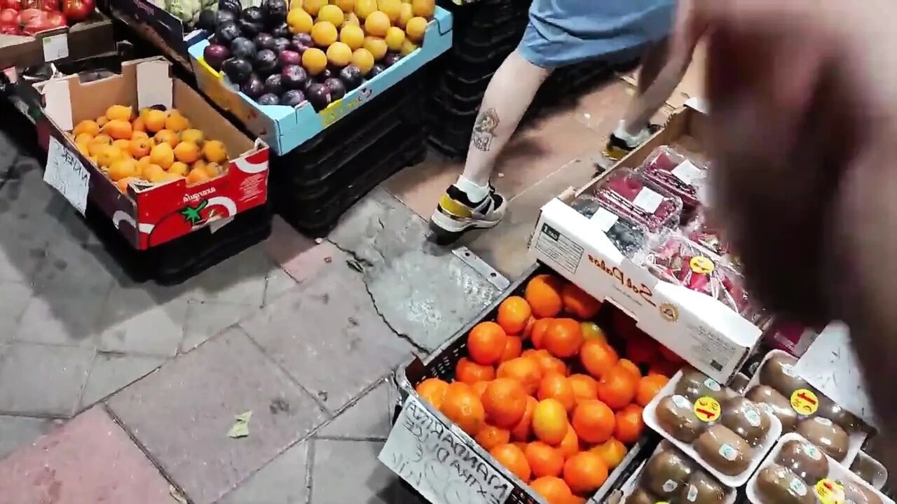 Stepmother Nimfomaniac Does Double Penetration with Vegetables!