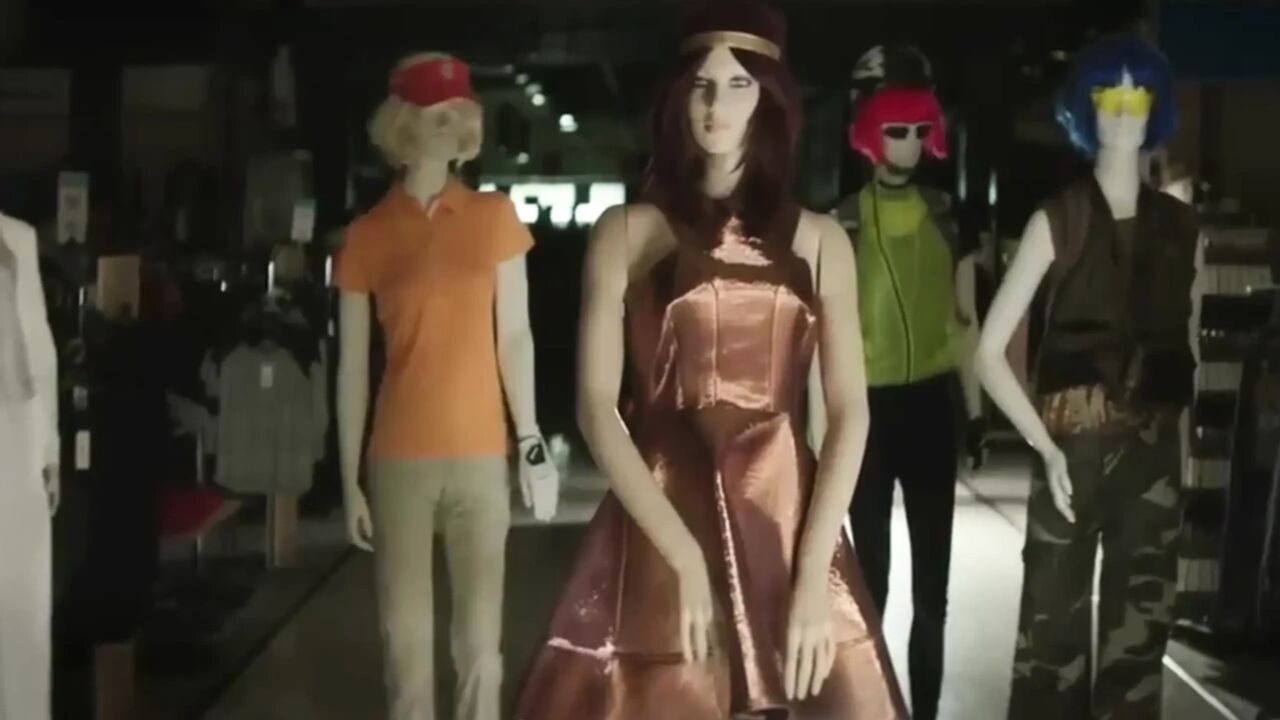 Barbies and Kens Orgy at the Shop! Dolls Wants Suck and Fuck!