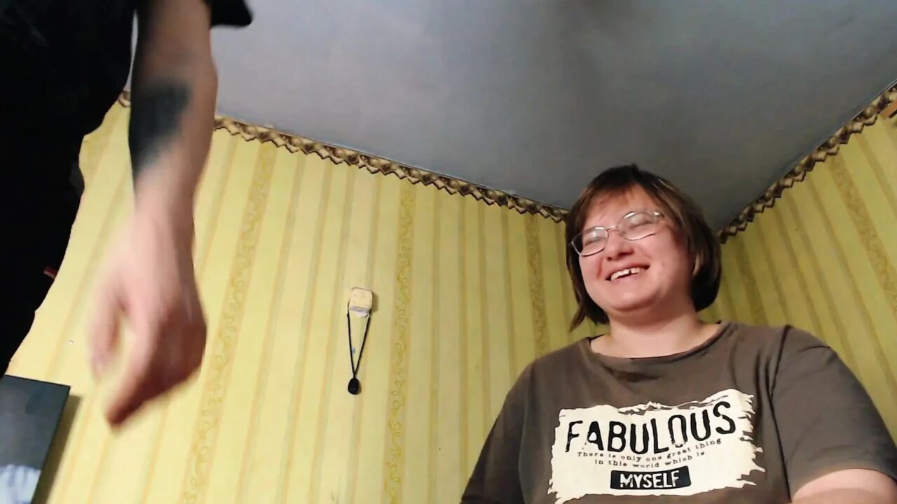 A quick blowjob before a meal