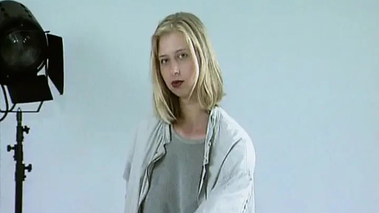 This German Blondie Likes to Show Her Perfect Tits on Casting