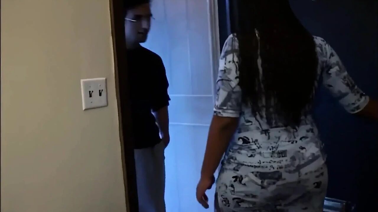 Sex with a Pregnant Stranger