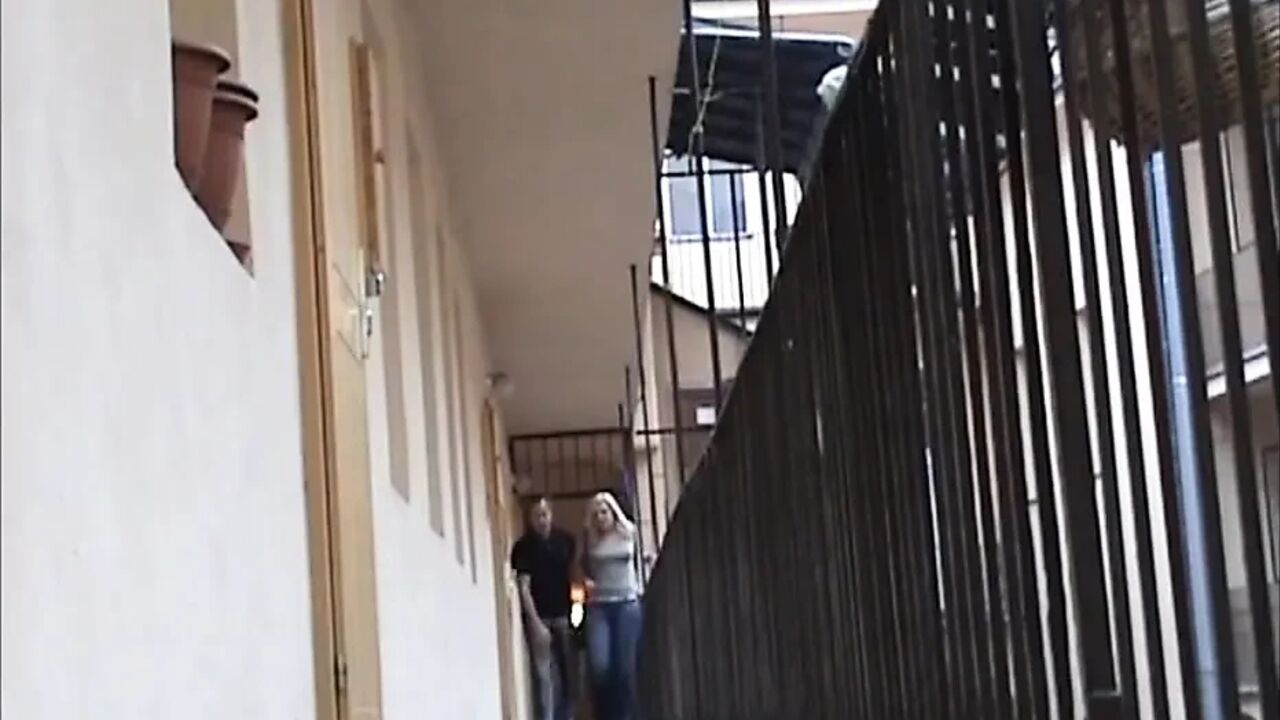 Amateur real couple pussy fucking in dogging position...bedroom sex