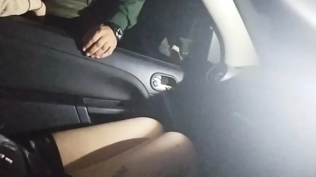 I film my girlfriend's first time