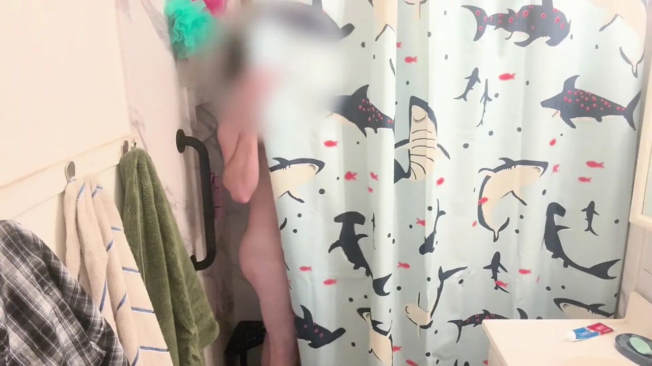 Sneaking into my stepsisters shower