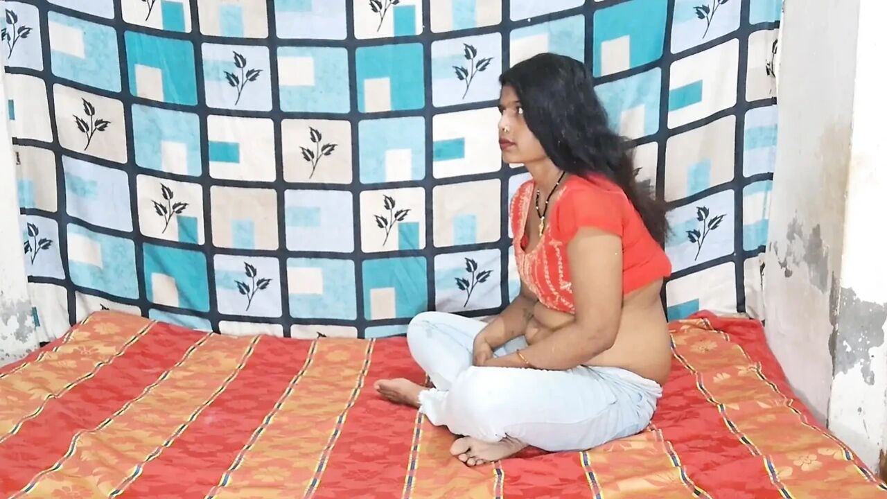 Amateur Indian Wife Neha Bhabhi Real Homemade Romantic Sex with Creampie Finish