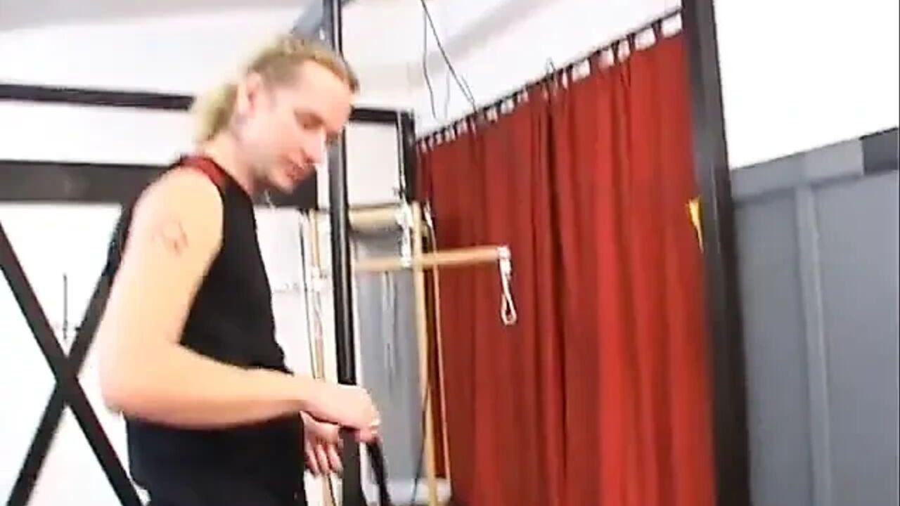 Bondage blowjob for my slave pussy!