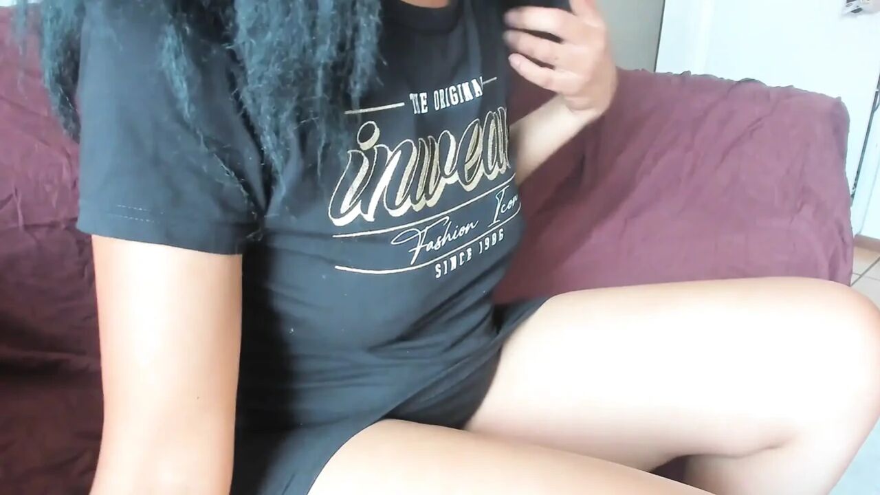 Wet pussy sounds, doggy twerking Ebony