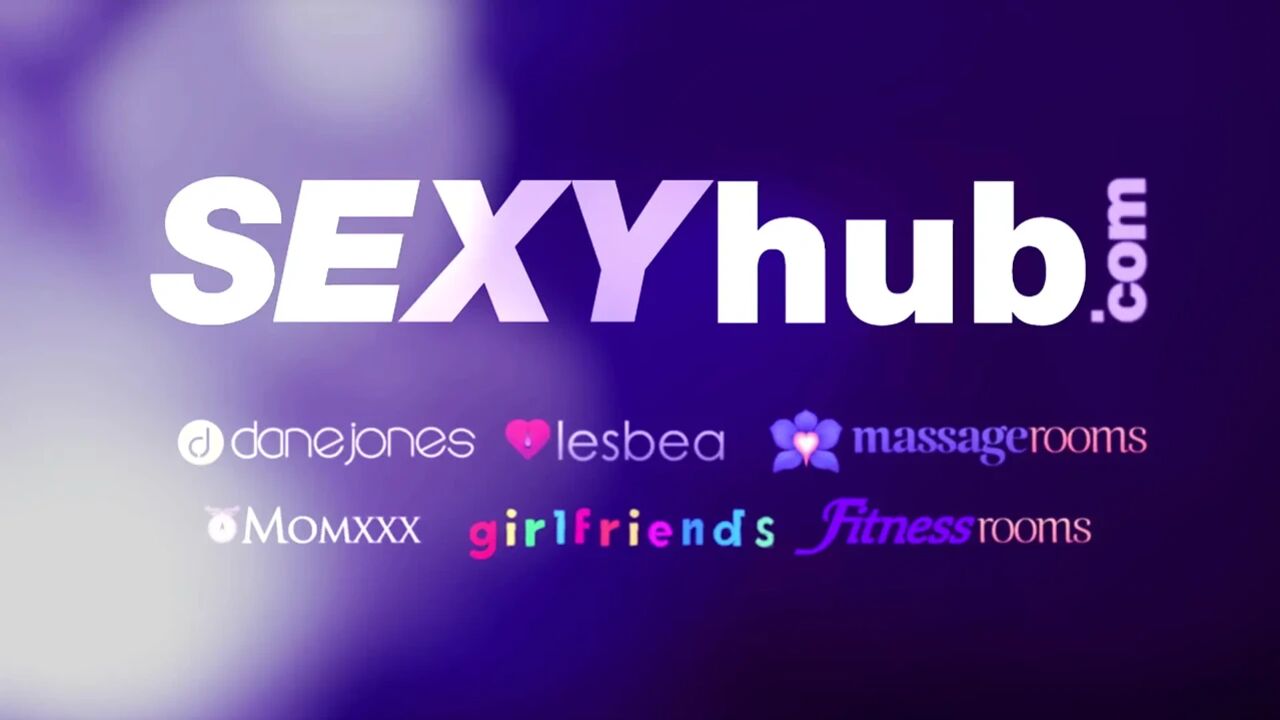 Fitness Rooms Gym babes Alex Throat and Samantha Joiner FFM threesome with big dick Latino