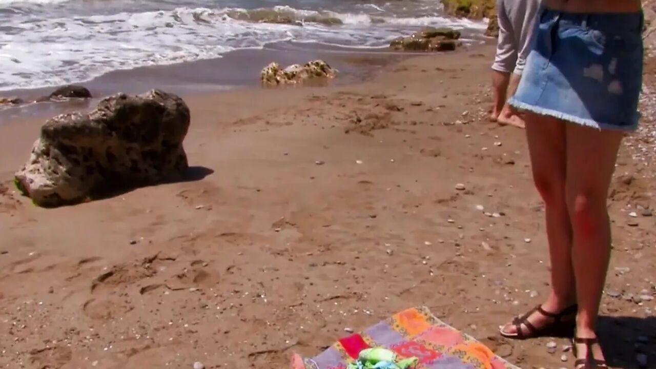 She Went to the Beach with Two Strangers to Get Her Ass Fucked!