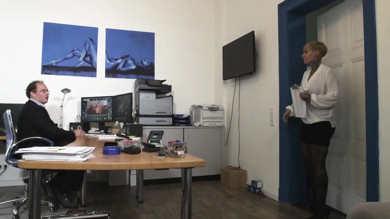 Lovely big ass mature smashed in the office