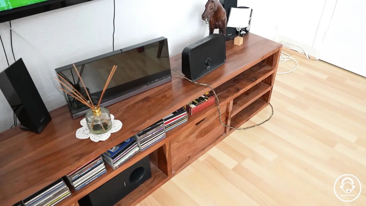 Beurette Cheating on Her Husband with the Repairman