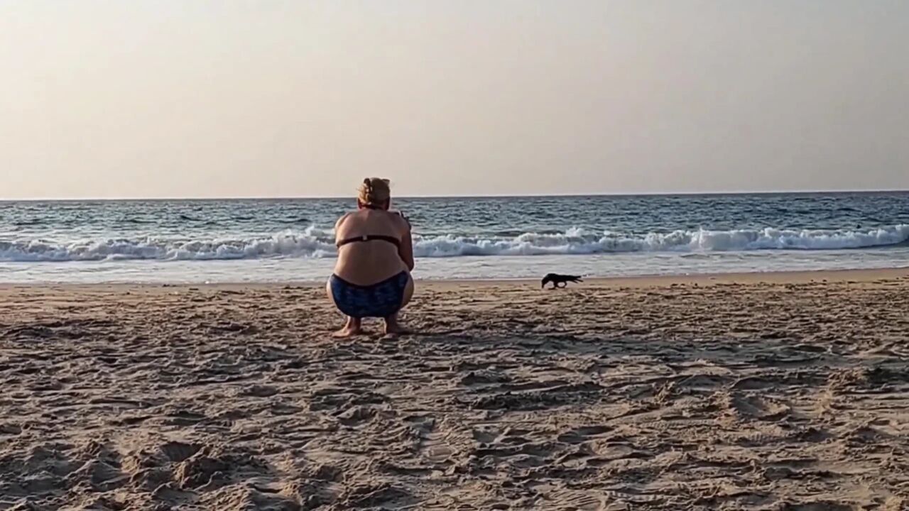 Mature Wife Wife Has Naked Pleasure