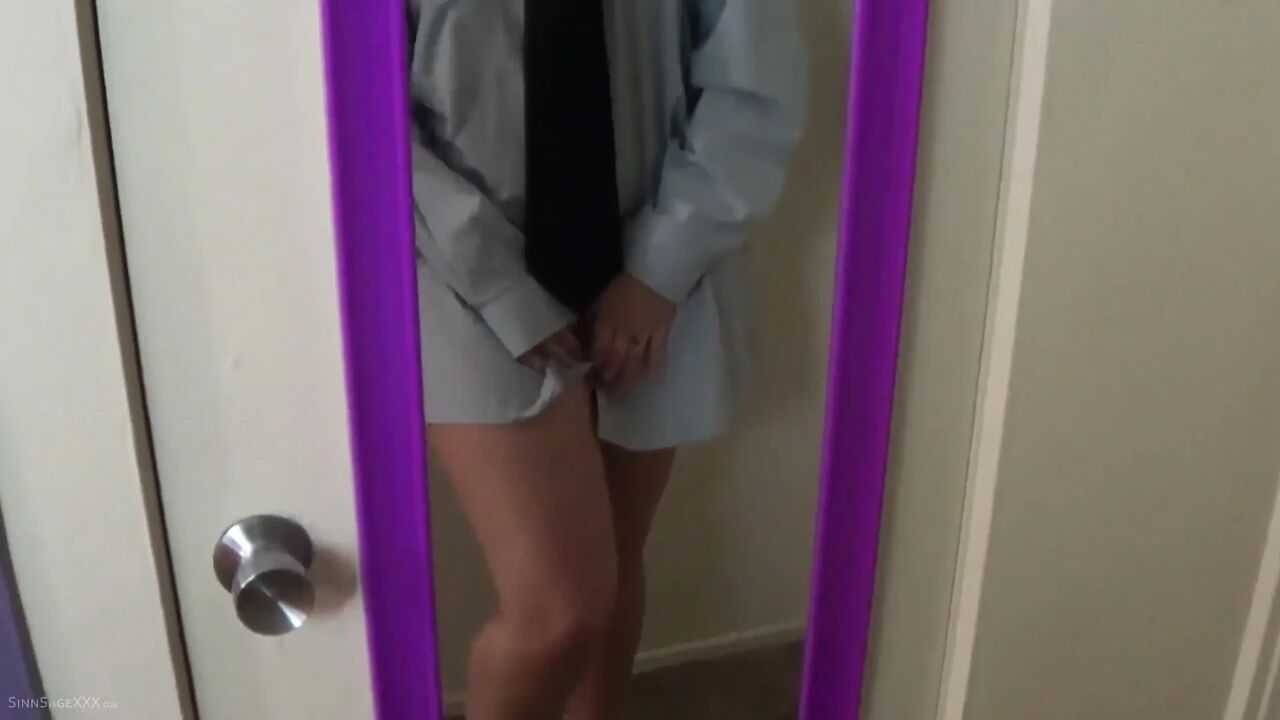 Mirror Masturbation Featuring Sinn Sage
