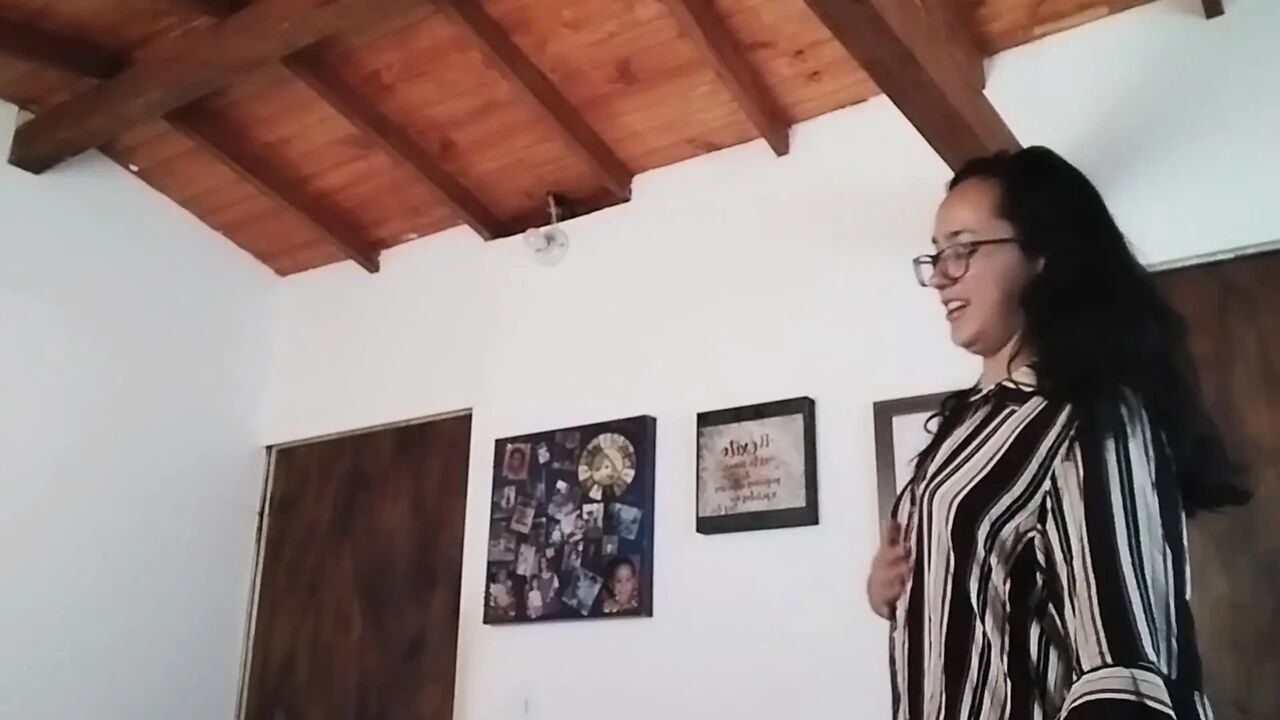 The Teacher Explains How You Will Pass the Anatomy Subject JOI in Spanish