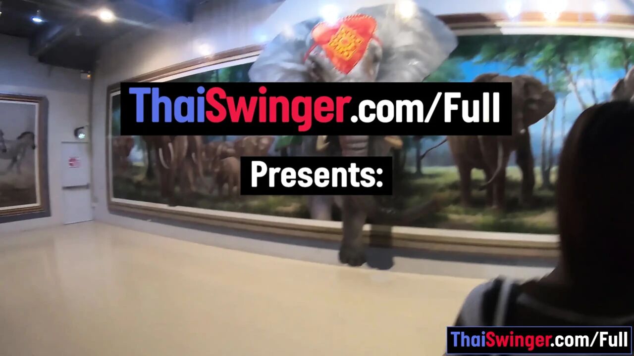 Art museum visit with big ass Thai GF got her horny for sex