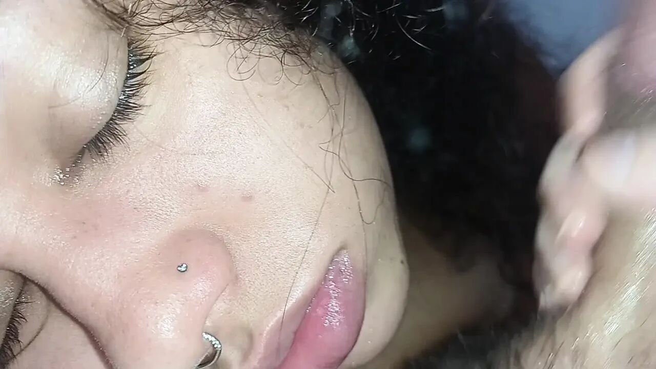 CREAMPIE NOS GRANDES LABIOS DESSA VADIA GULOSA