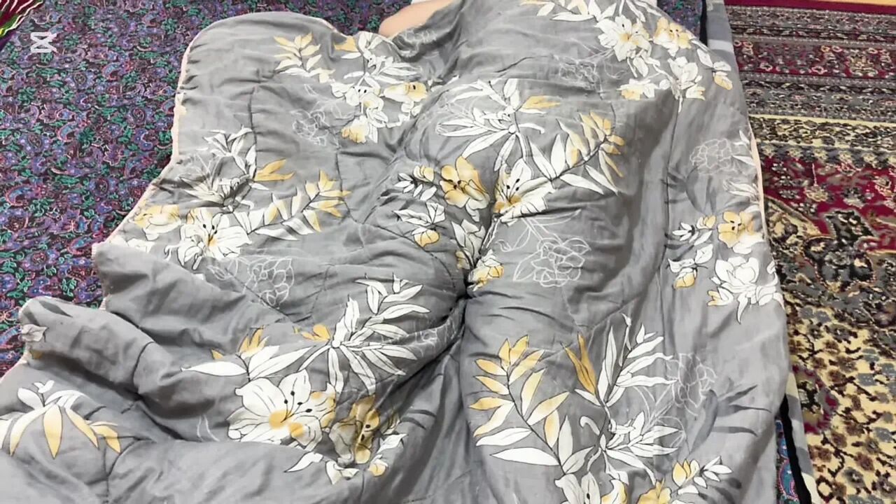 The university girl I shared the same house with was lying naked