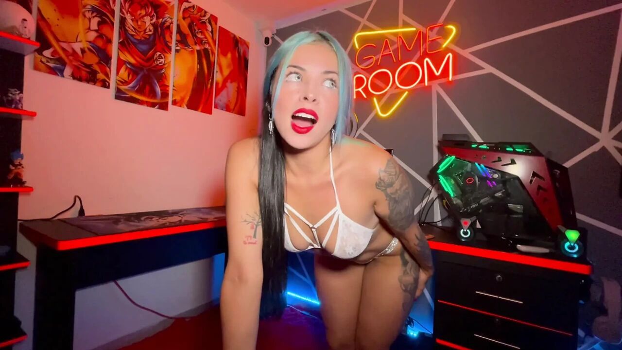 Virtual sex with Anitta punishing her biground ass in your gamer room
