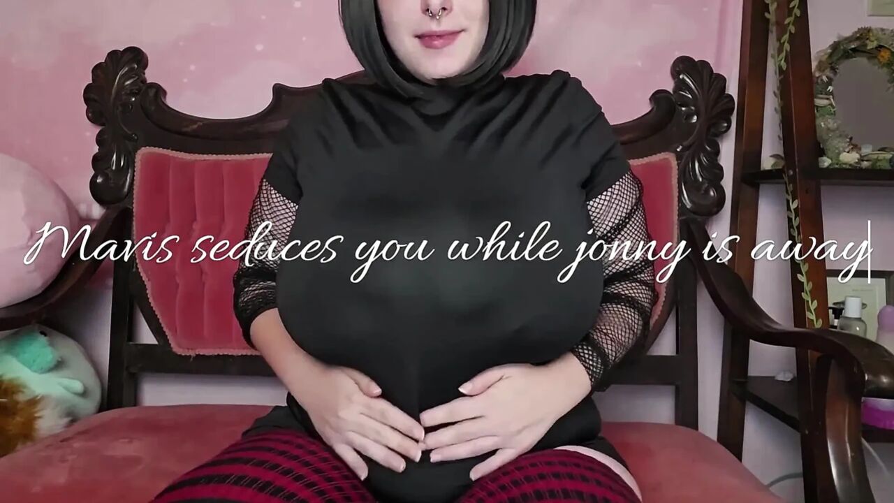 Mavis Seduces You