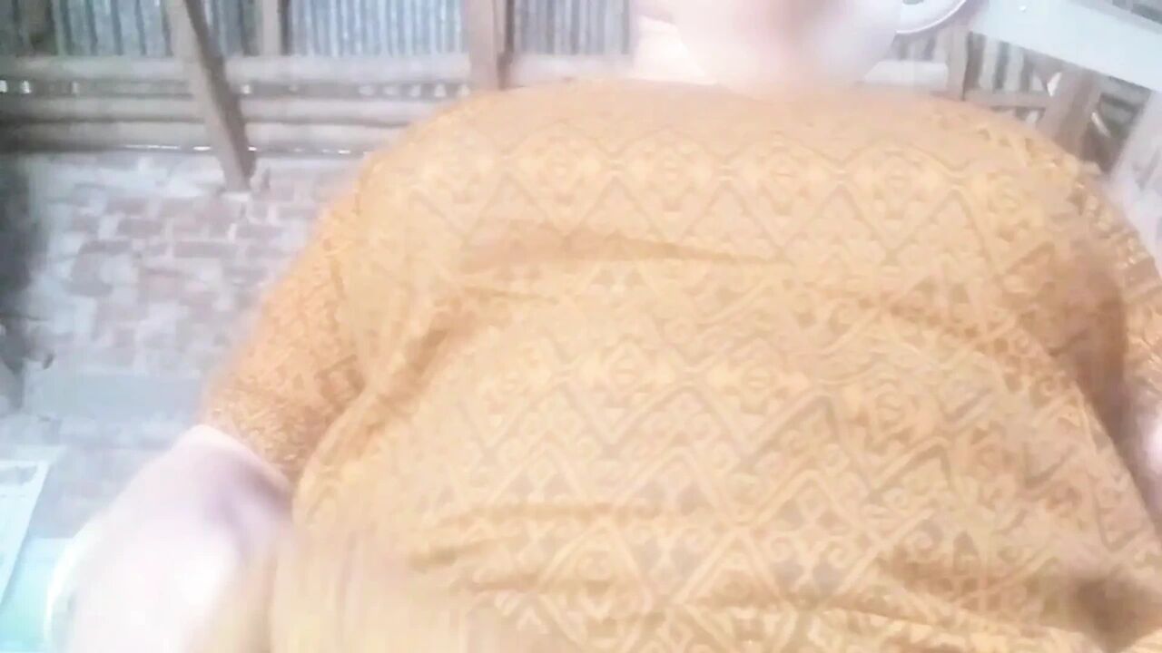 desh Sex Nadiya Bhabhi Pissing & orgasm Control.