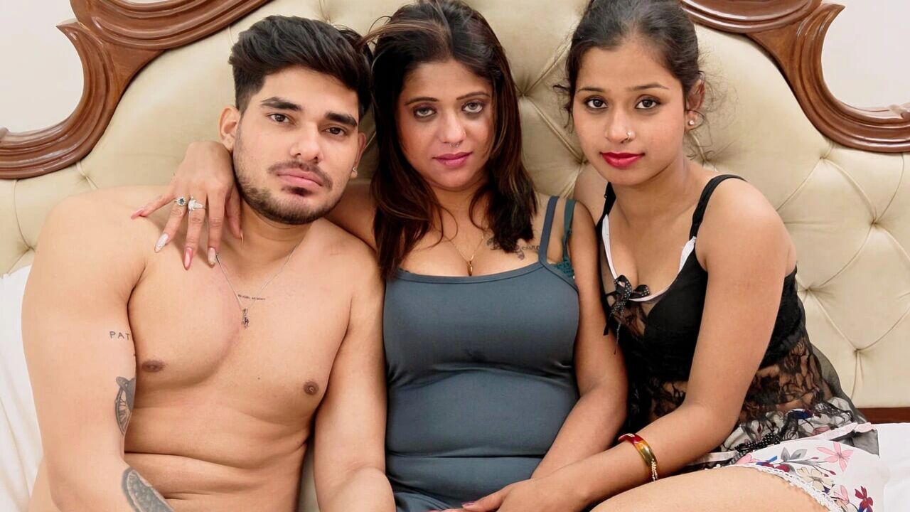 Beautiful desi indian girl hardcore Fuck sex with handsome boy video (Srimoyee)
