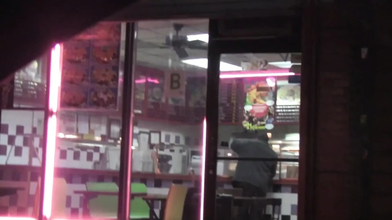 Ebony babe slut picked in front of the store for the fuck