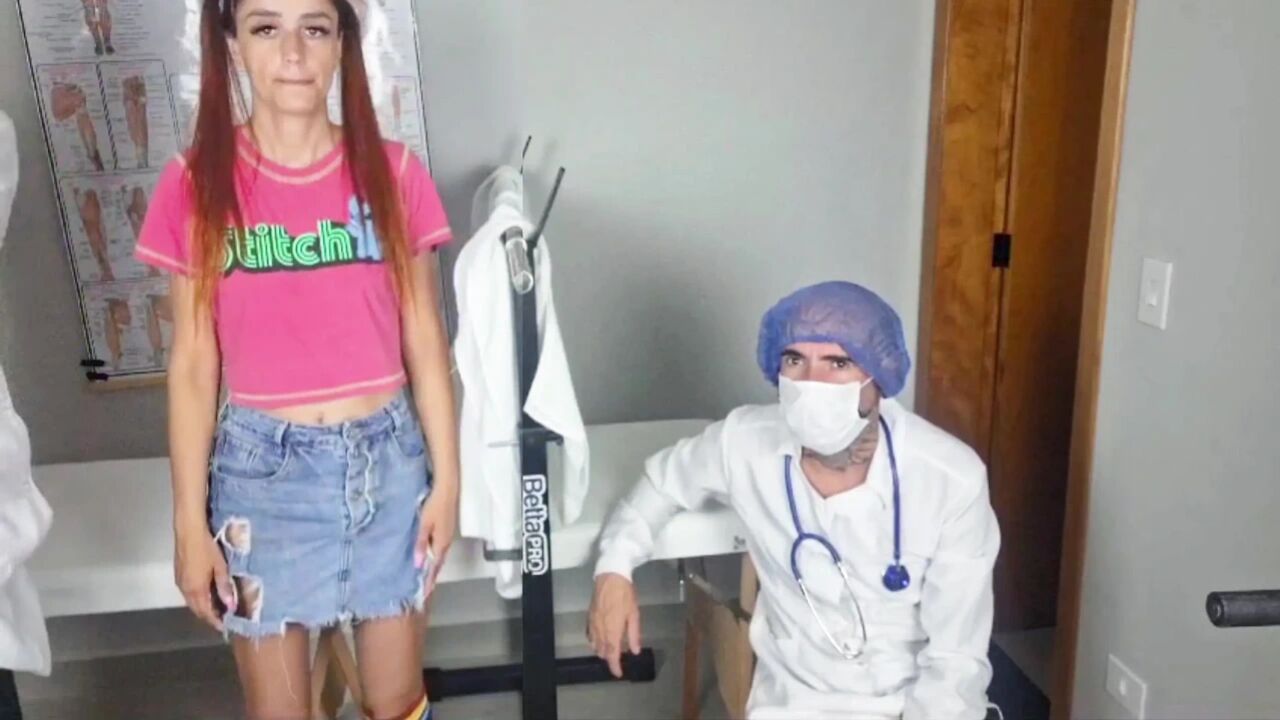Gynecologist Team Fucks Patient!